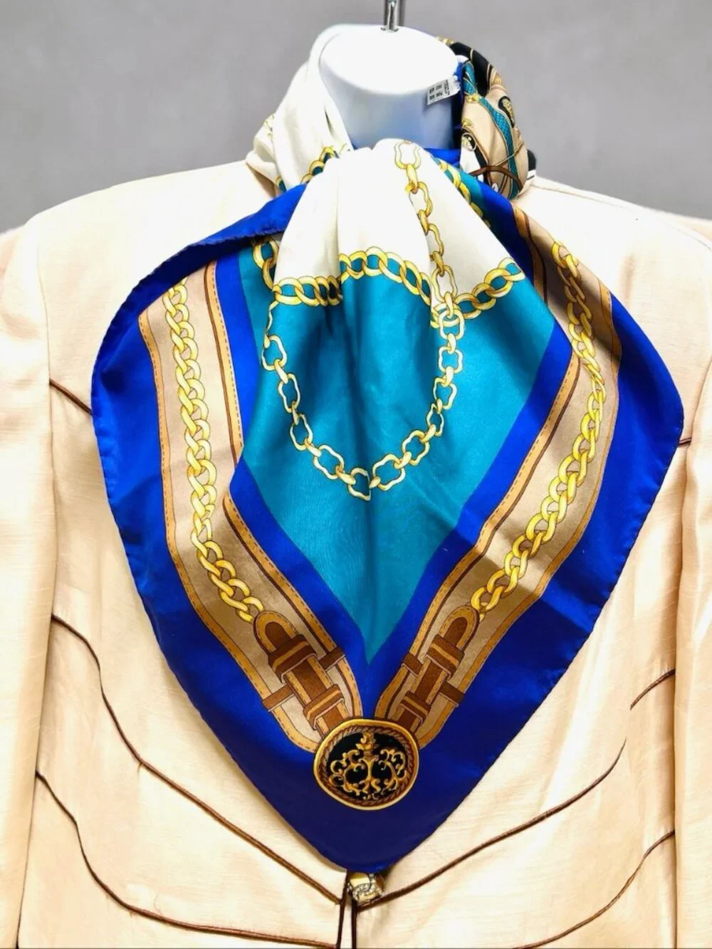 VGT Weill Paris Scarf Shawl Silk 34